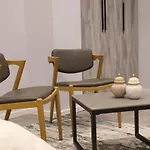 Hira - At Center * Tirana